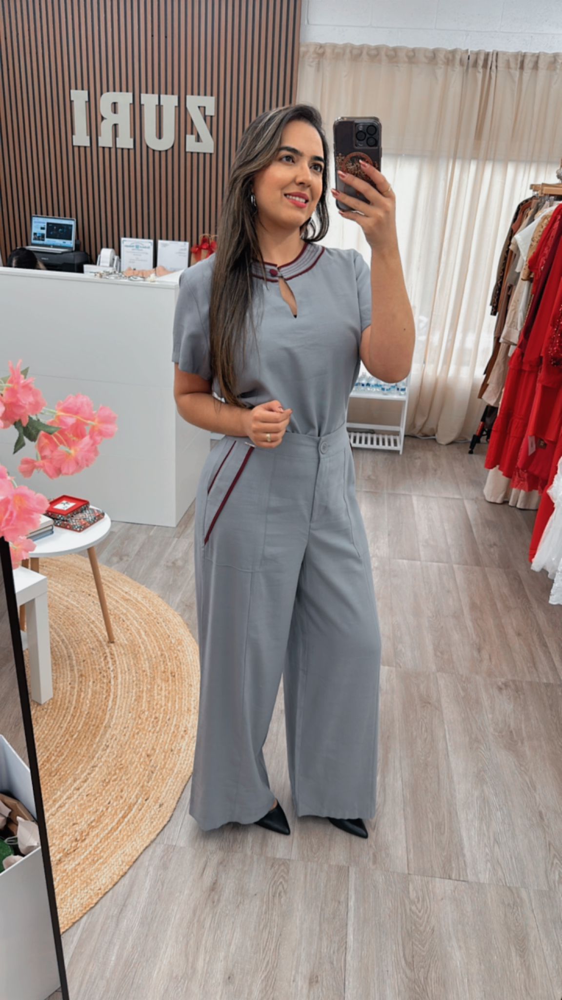 Tailored Set - Timeless Elegance with Pants and Blouse