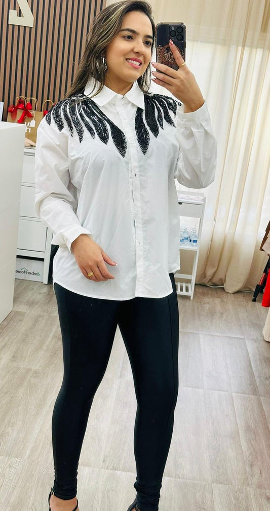 Shirt with stones